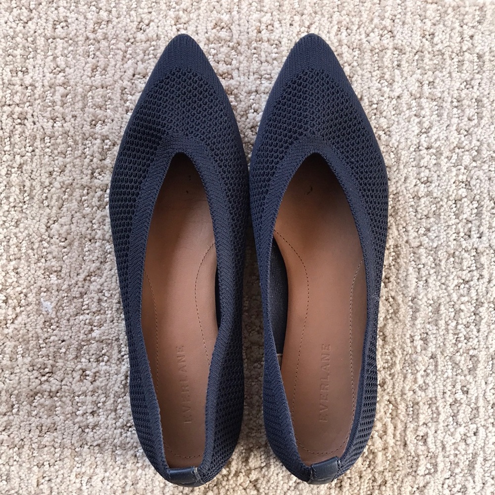 EVERLANE The 40-hour flat in ReKnit - size 6.5